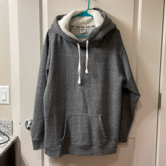 EUC! VS PINK Sherpa lined oversized camo logo hoodie size Large - Picture 3 of 7